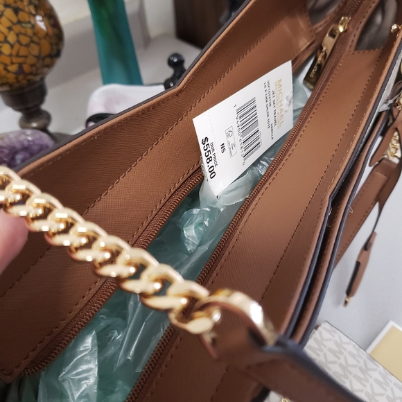 NWT Michael Kors Jet Set Travel Chain Shoulder Tote with wristlet set - Picture 7 of 10